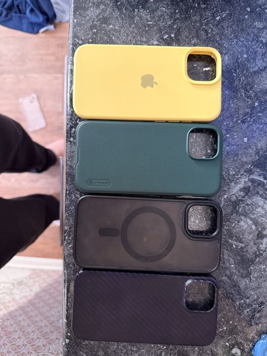 4 чехла на айфон 14-15 обычный