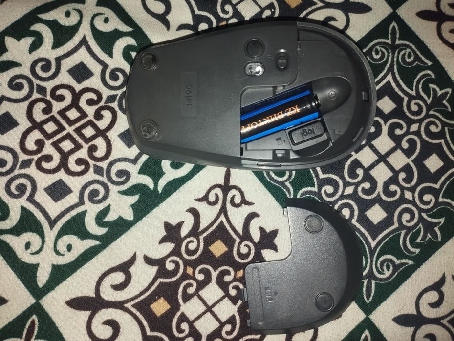 Беспроводная мышь LOGITECH M190