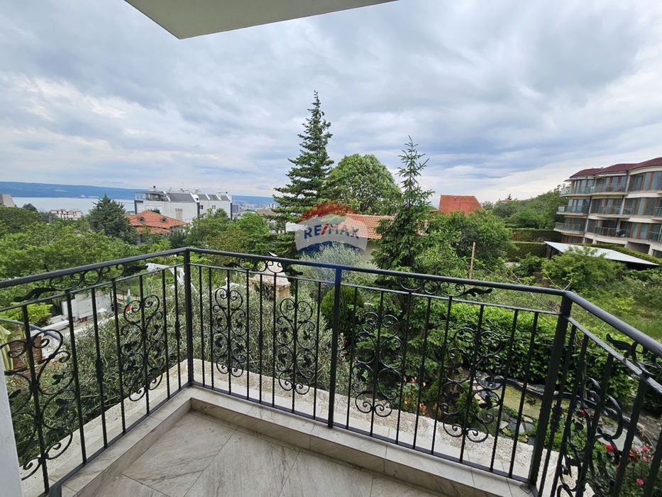 Дава се под наем Двустаен апартамент в Варна, Бриз - 57 кв.м за 433.5 € - Снимка #12