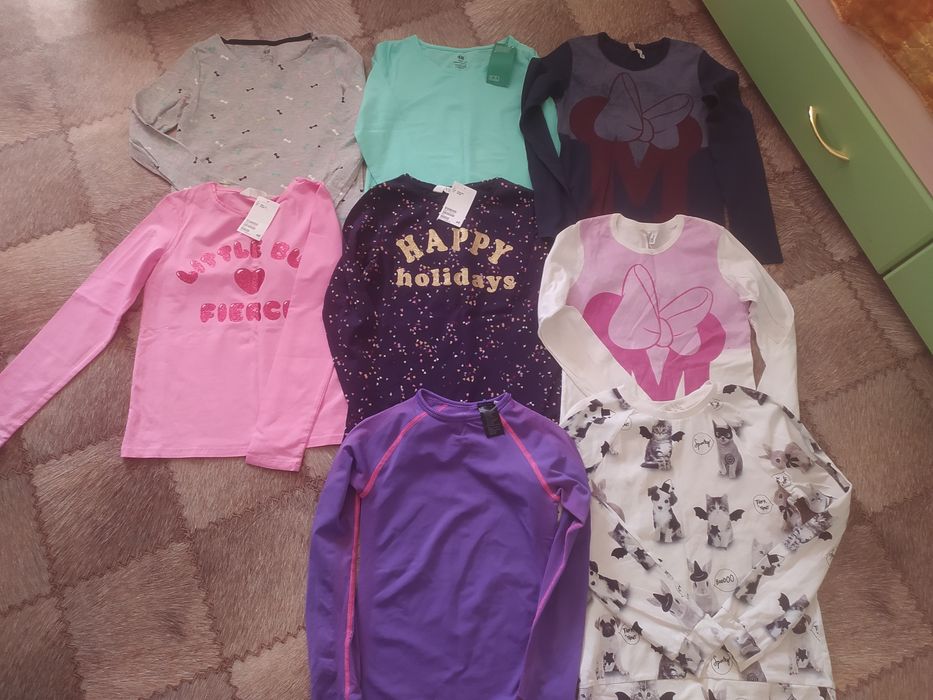 Продам шапки на девочку