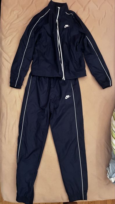 Nike tech fleece червен и черен, nike комлект и яке на ellesse