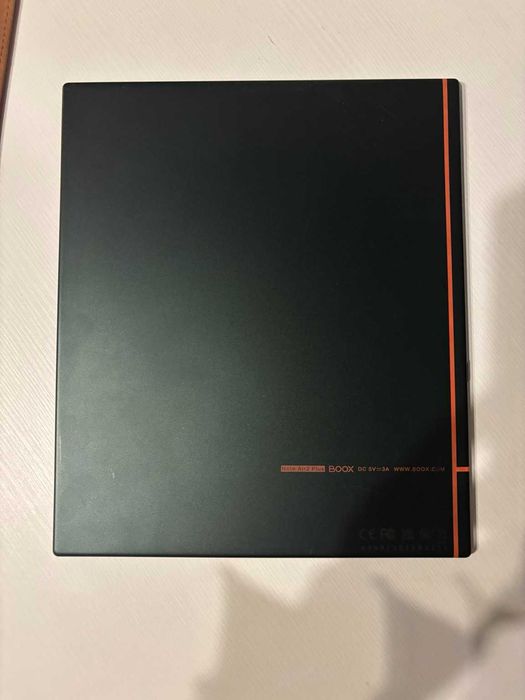 Onyx BOOX Note Air 2 Plus 10,3” – ca noua, stylus original + husă eleganta