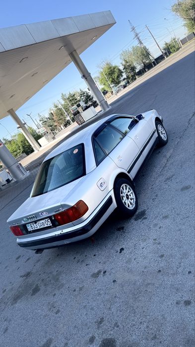 Audi 100 c4 quattro