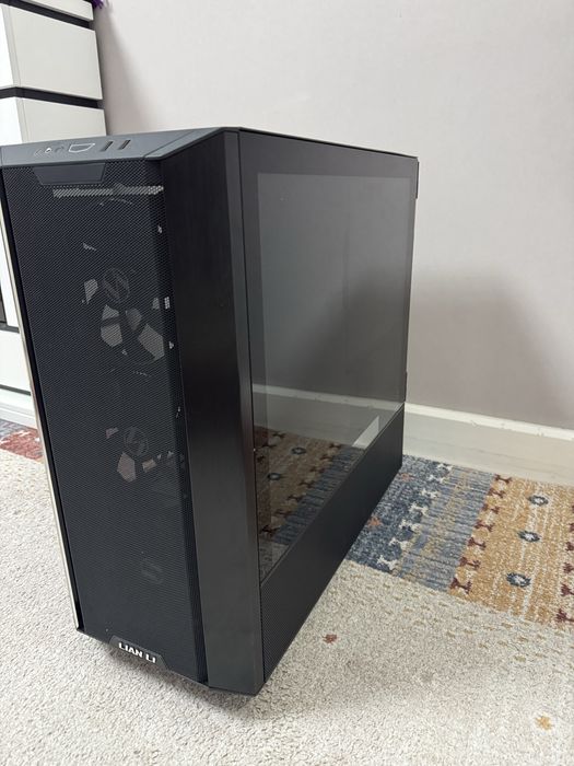 Топовый и большой корпус LIAN LI Lancool III черный