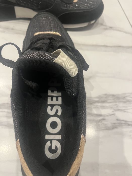 Маратонки Gioseppo 41