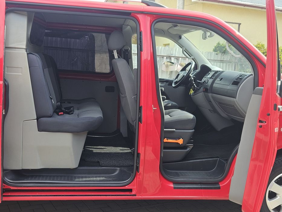 Volkswagen transporter 2.5 2010 5 locuri lung