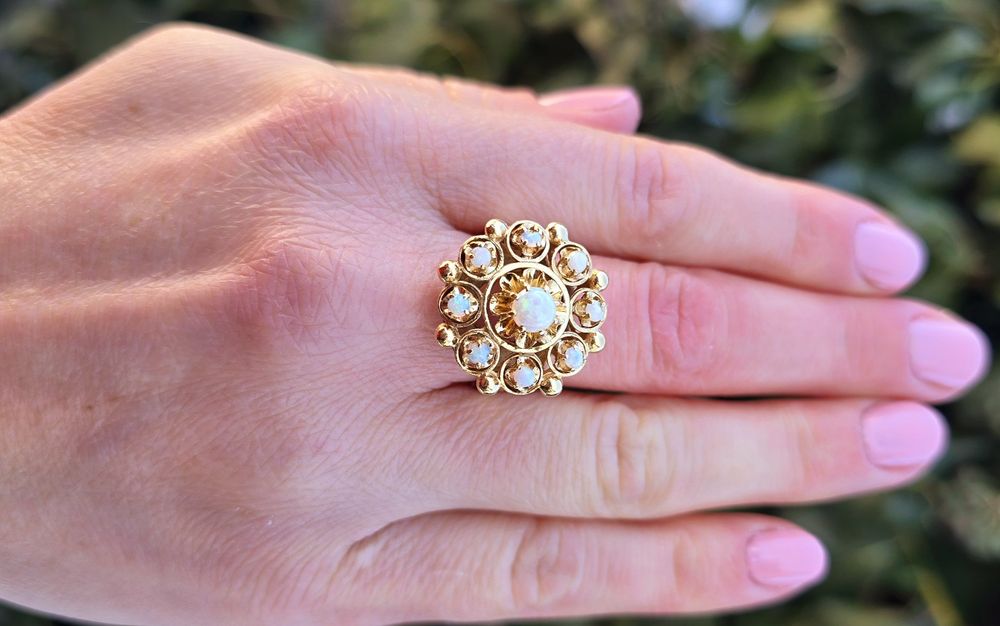 Inel din aur galben 18k cu opale naturale, handmade