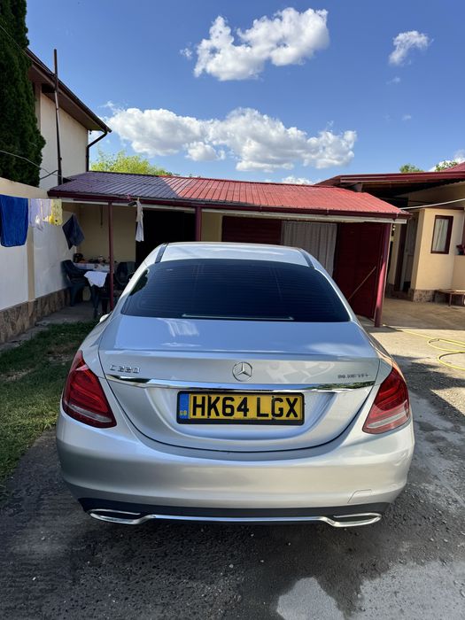 Mercedes-Benz C220