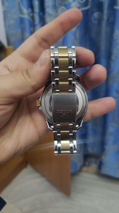 Механические часы.