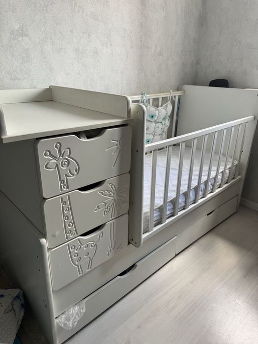 Продам детскую кроватку
