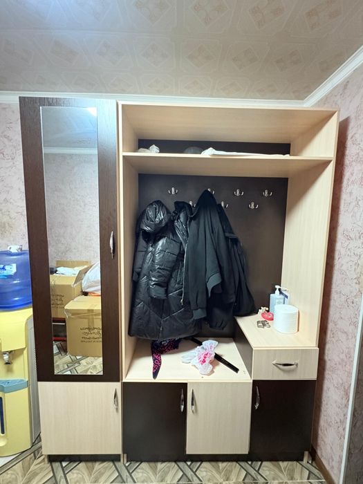 Прихожая с зеркалом