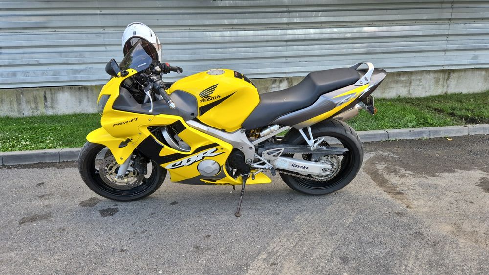 Honda CBR 600 F4I 40.000km 110cp