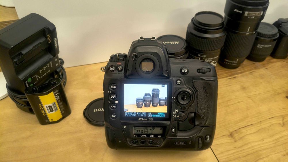 Nikon D3 Body – stare foarte bună + obiective