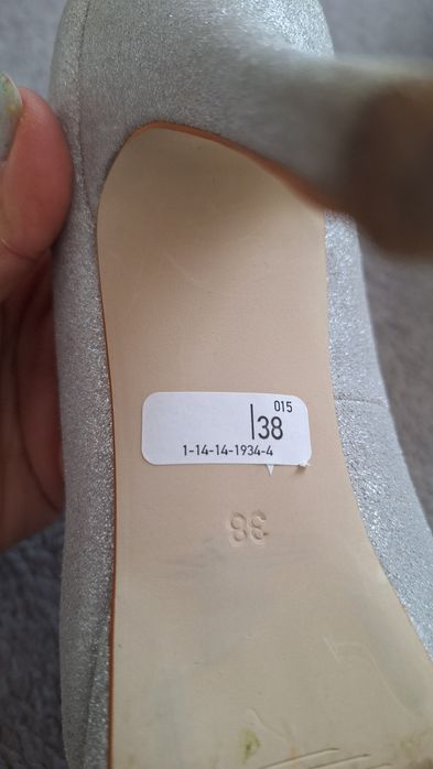 Pantofi cu toc argintii