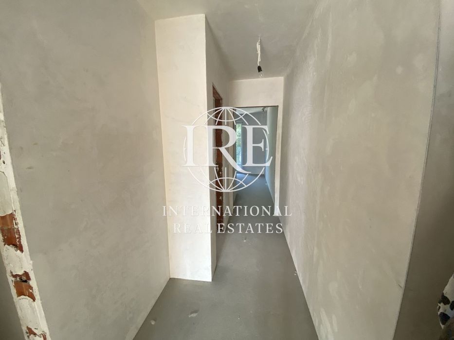 Продава се Тристаен апартамент в Варна, Гранд Мол Варна - 115 кв.м за 1042 €/кв.м - Снимка #4