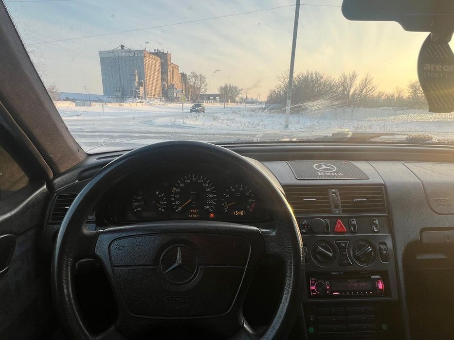 Мерседес Бенс,газ бензин