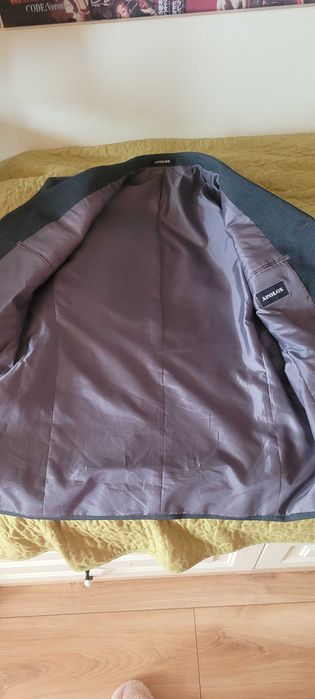 Нов официален костюм