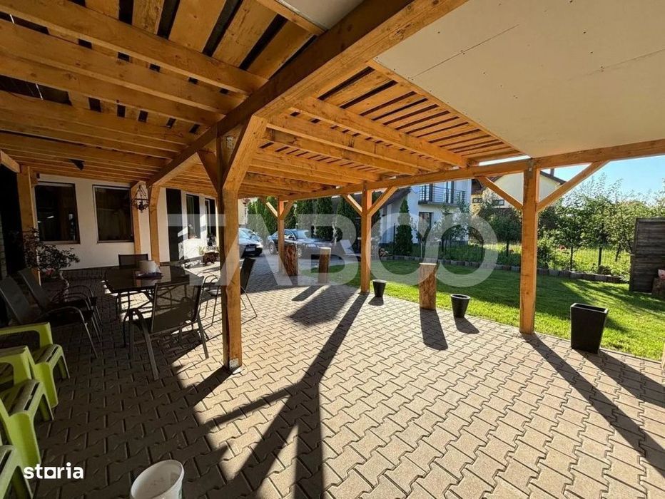 Casa individuala 4 camere cu teren generos si terasa inchisa Selimbar
