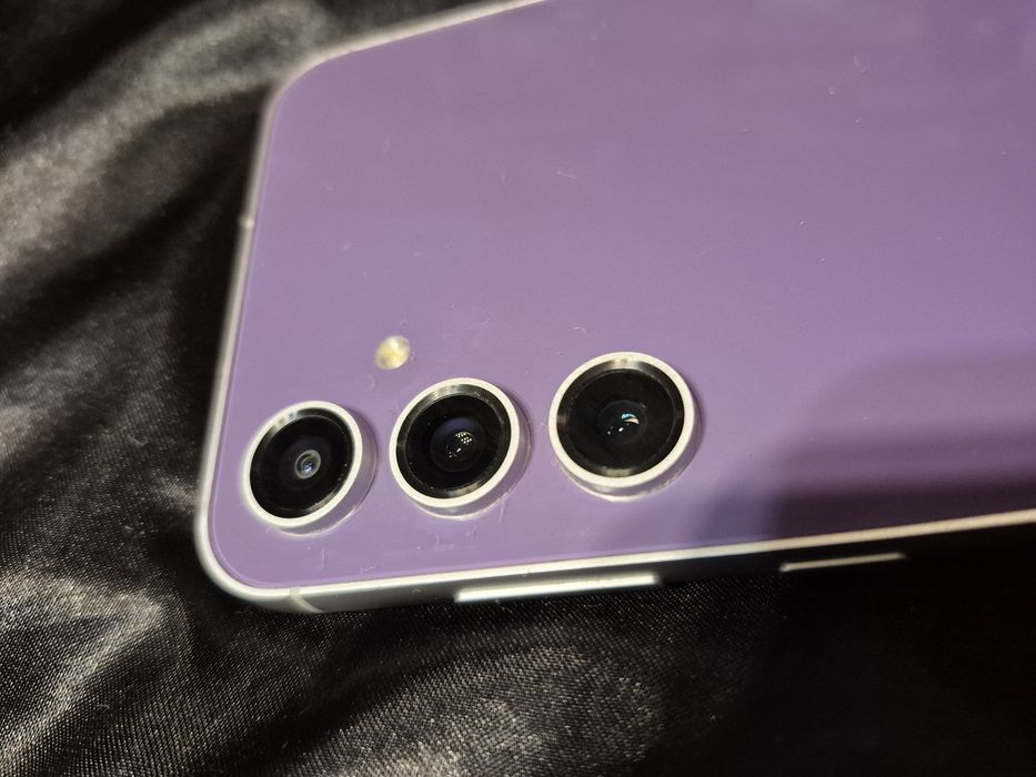 Samsung S23 FE purple