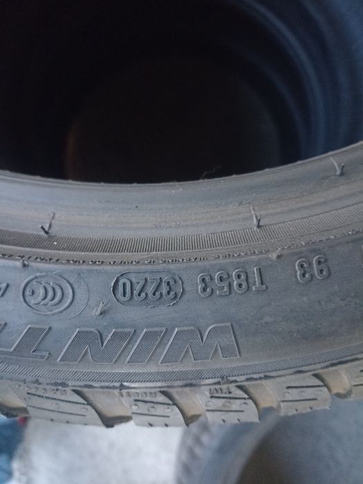 4 anvelope RunFlat de iarna Pirelli 2x245/40 R19 2x275/35 R19