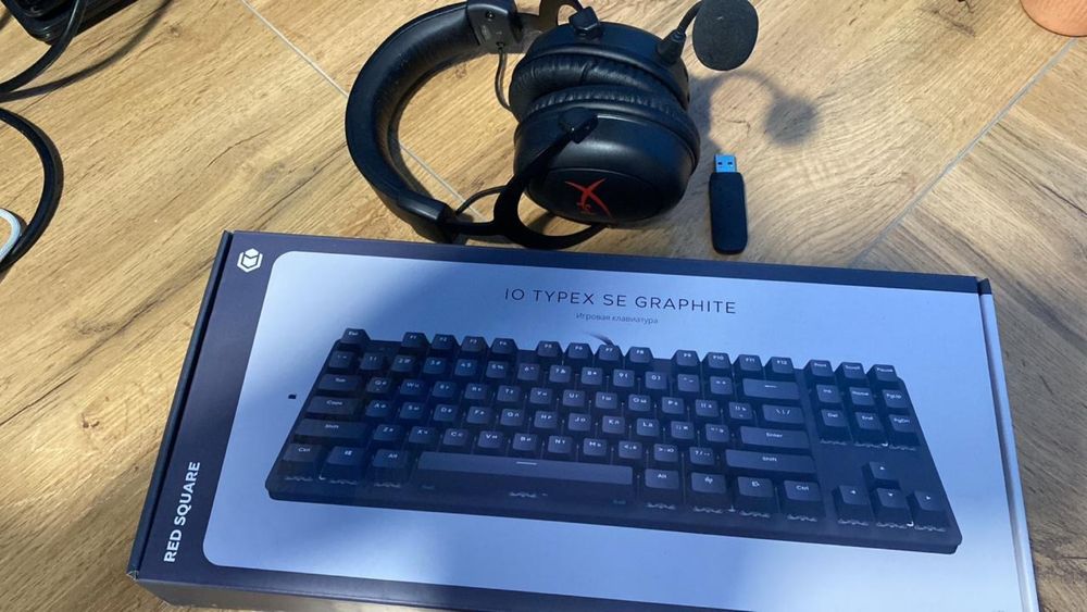 Наушник HyperX беспроводной