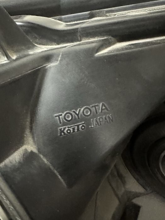 Фара на toyota lk prado