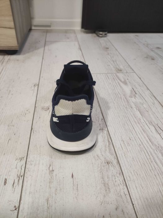 Маратонки Adidas