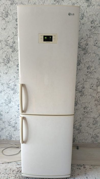 Продам холодильник LG
