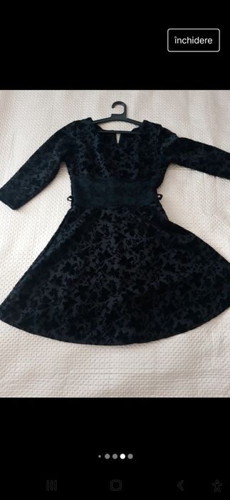 Rochie neagra cu fluturi