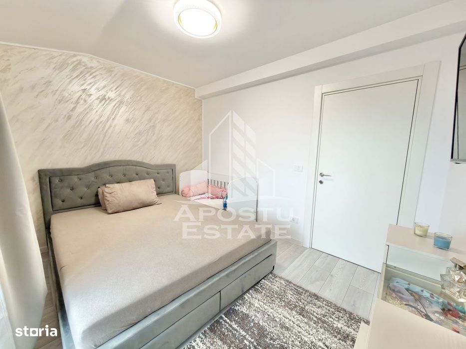 Apartament cu 3 camere dressing si debara in Giroc.