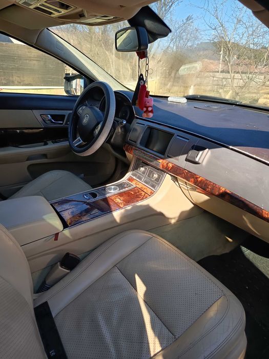 JAGUAR XF 2009 — imagine 5