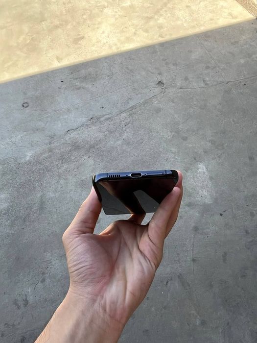 Samsung galaxy s23.  5G