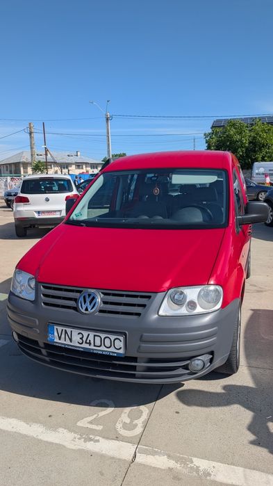 Vând Volkswagen Caddy 1.4 benzina GPL