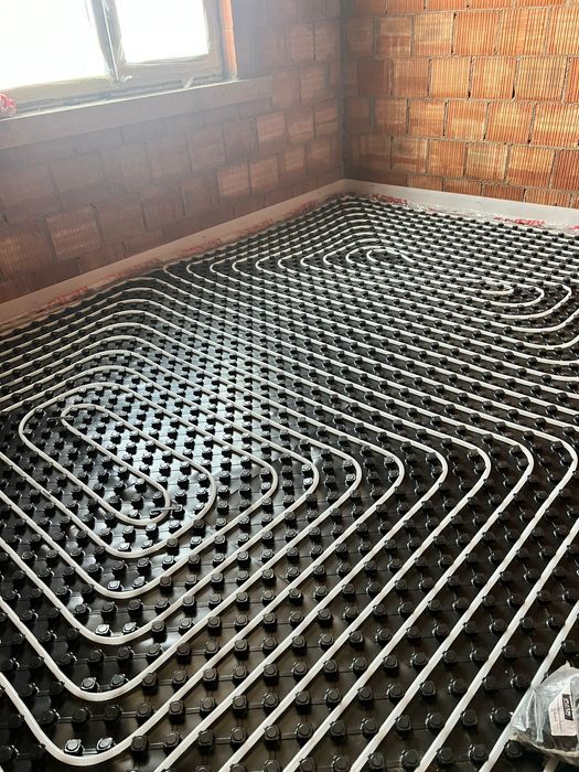 Pret redus!!!Proprietar casa noua P+1 – 3 dormitoare / 3 bai