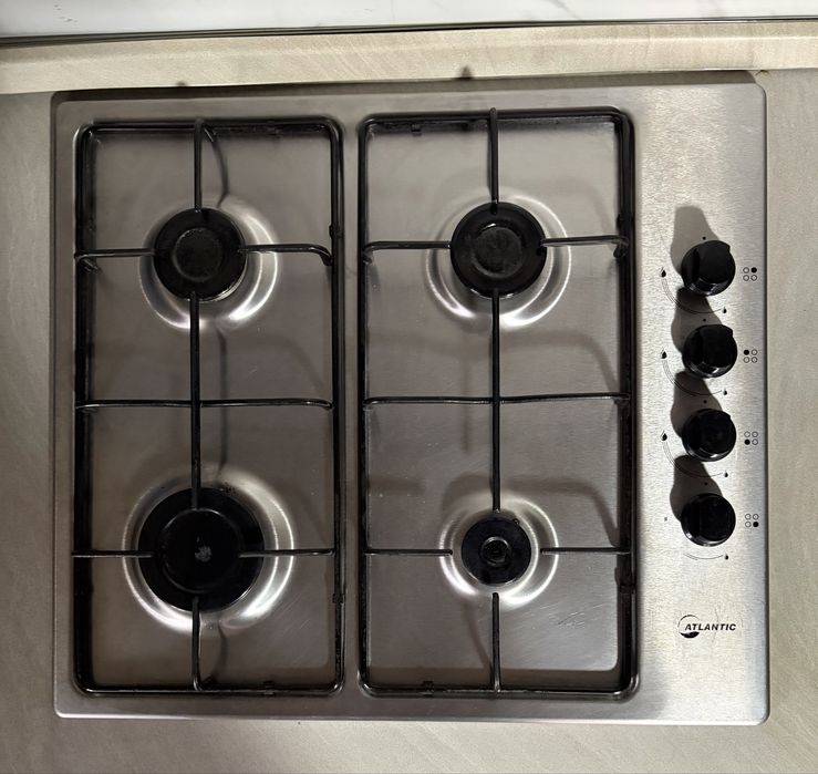 Plită incorporabilă gaz Atlantic 4 arzătoare, inox, 58 x 50 cm, stare foarte bună