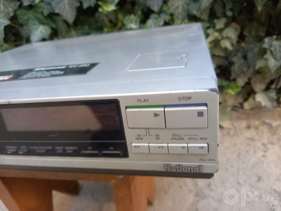 Прадаётся видеомангитафон Натционал Nv 250 рабочим состаяния.