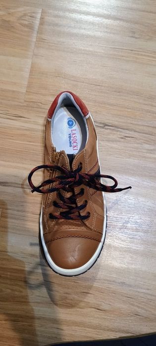 Lasocki Young 
Sneakers CI12-ERKU-03 Brown