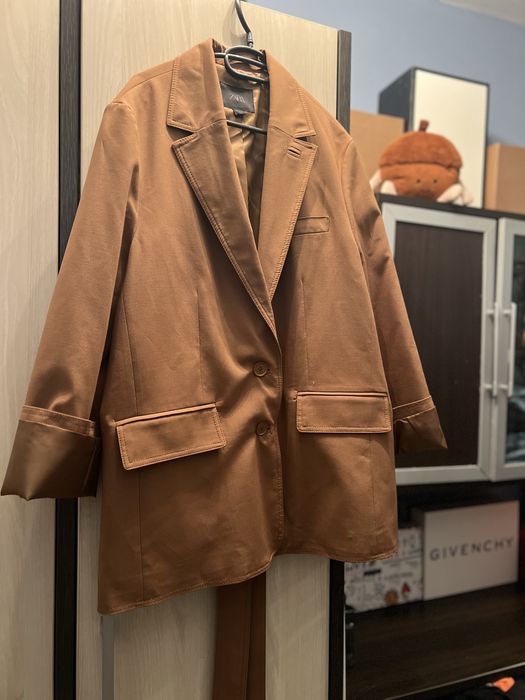 Овърсайз сако Zara