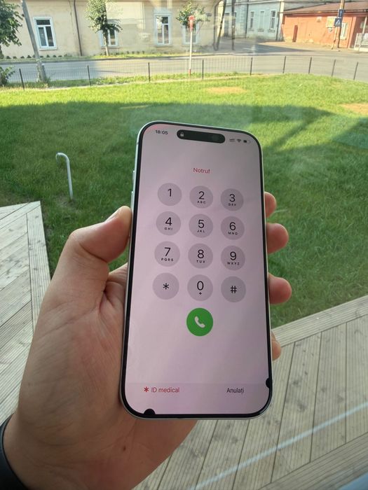 Apple iphone 17 pro  - alb - 256 gb - impecabil cu 2 puncte