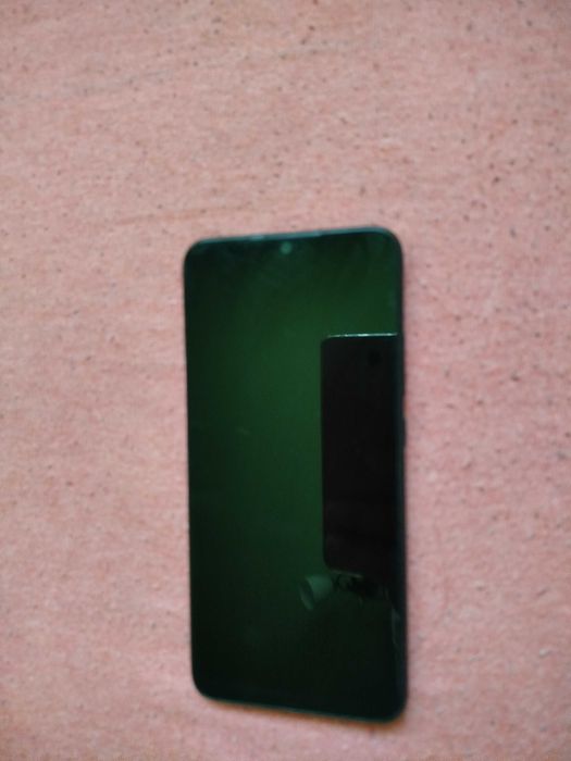 Vând smartphone Xiaomi Redmi 13C NFC