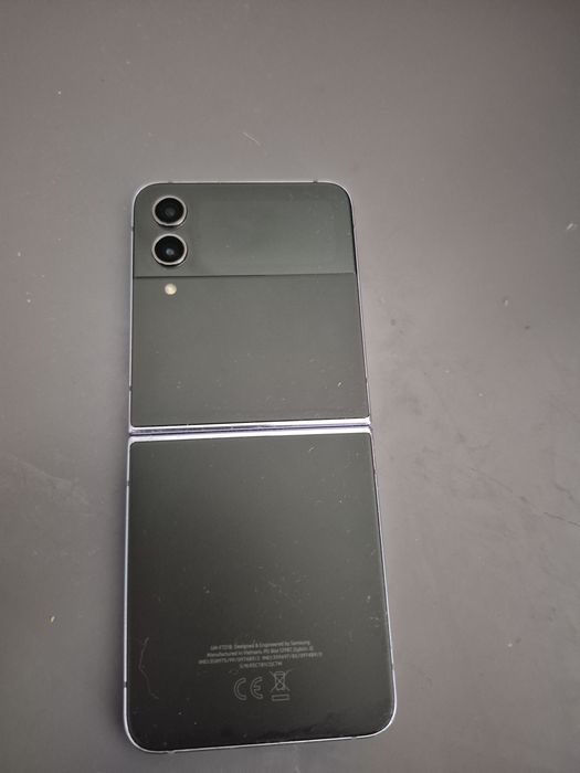 Samsung Z flip 4
