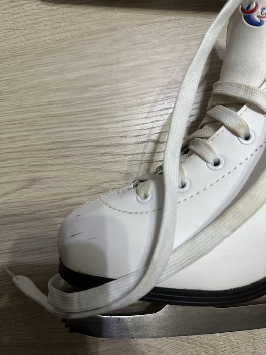 Коньки женские 36 размер