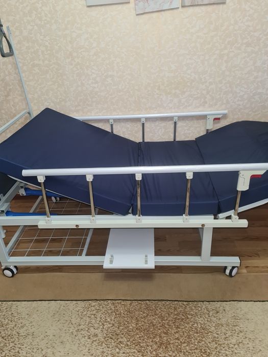Медецинская кровать