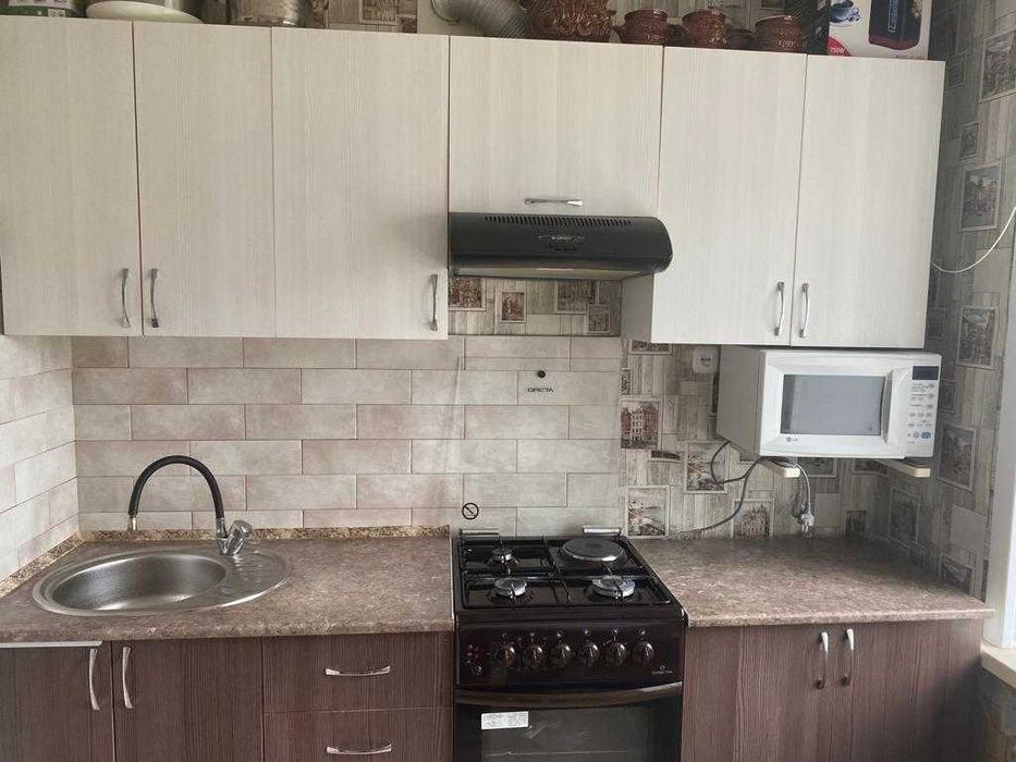 продам 2-х ком. квартиру в центре города