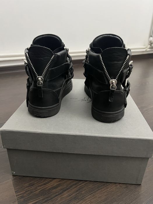 Giuseppe Zanotti 2 CHAINZ 39