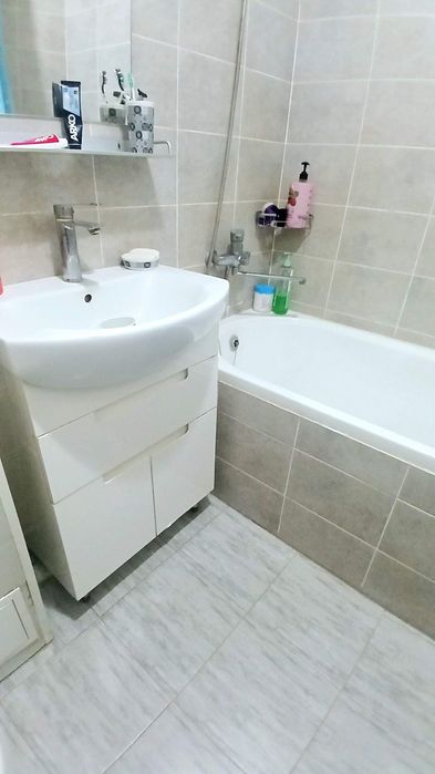 3-хкомн. Евроремонт. 16 мкрн.3 этаж