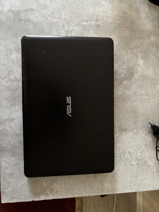 Ноутбук Asus офисный