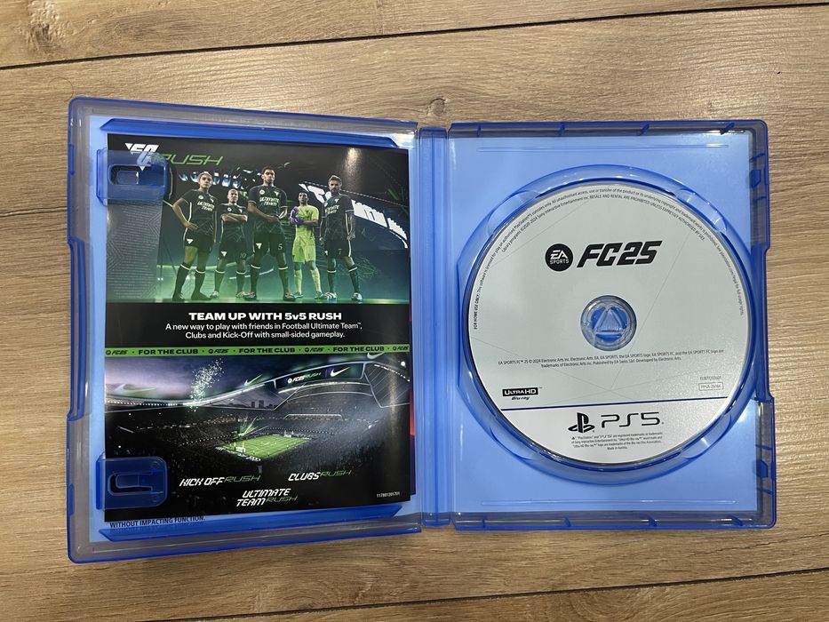Диск FC25 на PS5