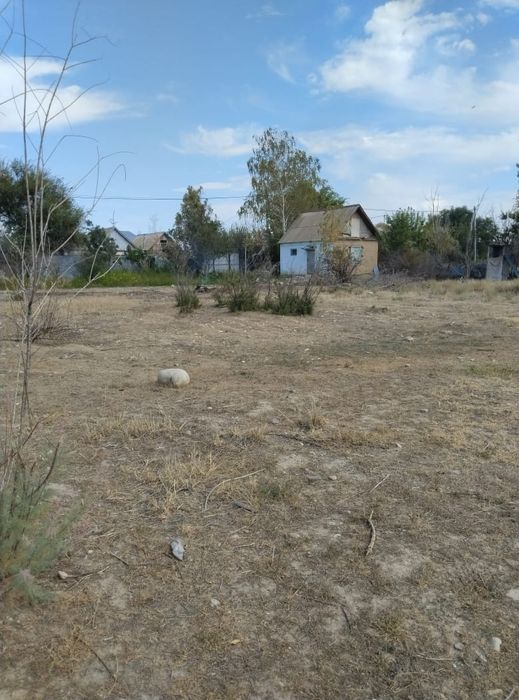 Продам дачу Чолдала массив Победа .Находится в хорошем районе