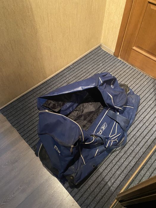 Баул хоккейный бу